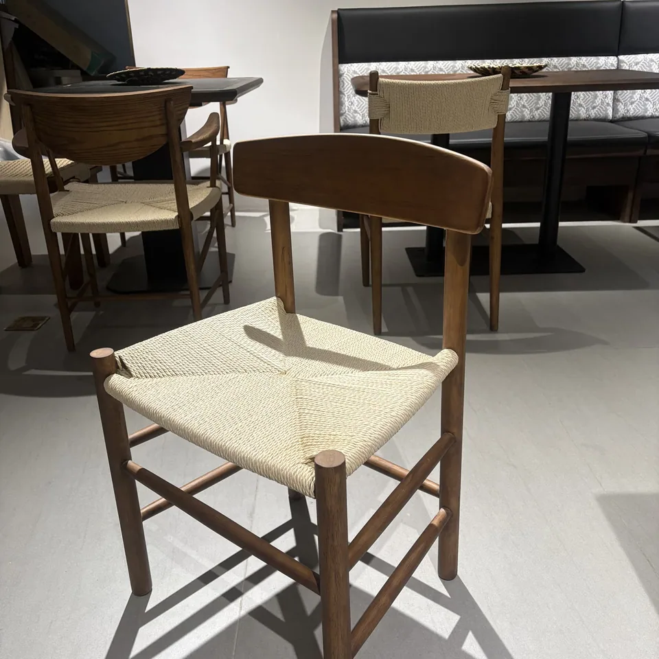 Board-Back Cord Chair